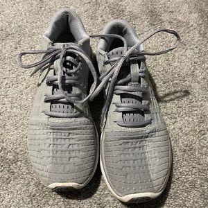 Under Armour Running Shoes